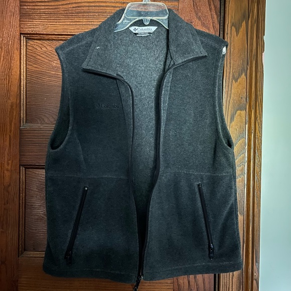 Columbia Vest - Picture 1 of 4